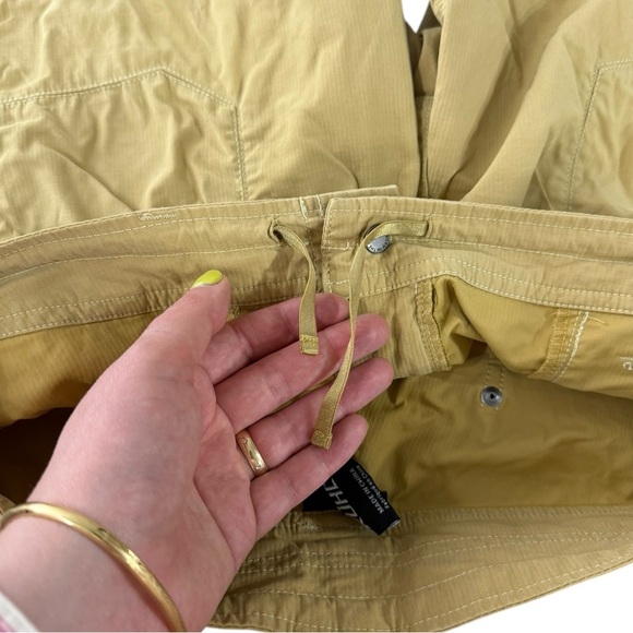 KÜHL Athletic Shorts Women’s Size 8 Inseam 5” Tan Yellow Outdoor Hiking Utility - Picture 4 of 8